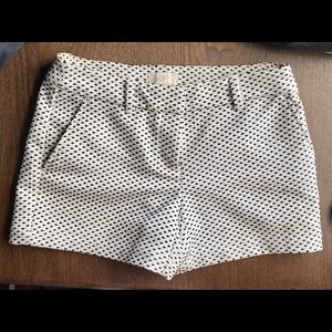 Loft structured polka dot shorts size 00